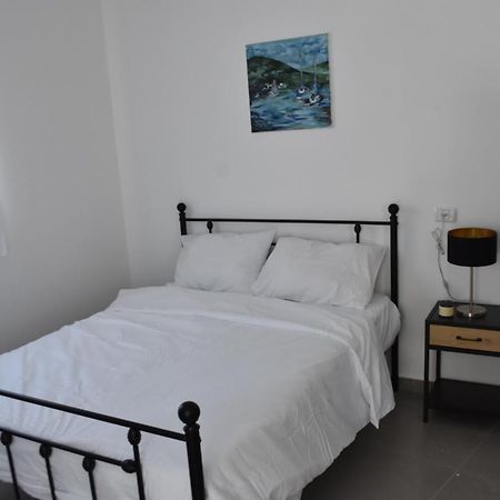 Luxury 2-Room Suite In The Center Of Downtown Хайфа Екстериор снимка