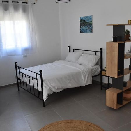 Luxury 2-Room Suite In The Center Of Downtown Хайфа Екстериор снимка