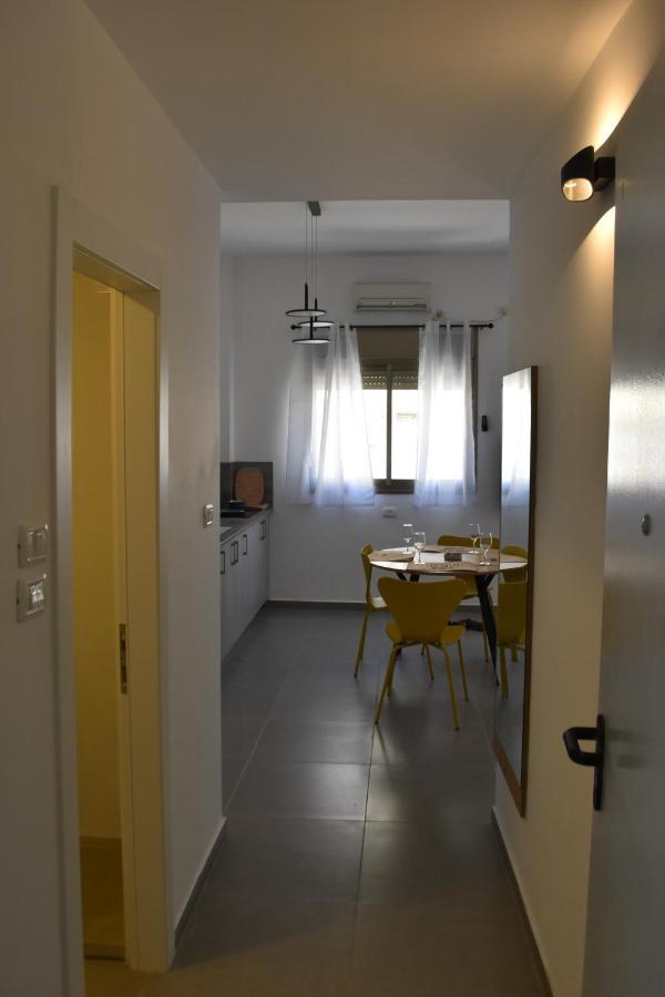 Luxury 2-Room Suite In The Center Of Downtown Хайфа Екстериор снимка